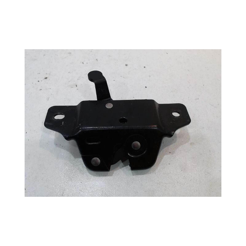 SERRURE HAYON  PEUGEOT 106