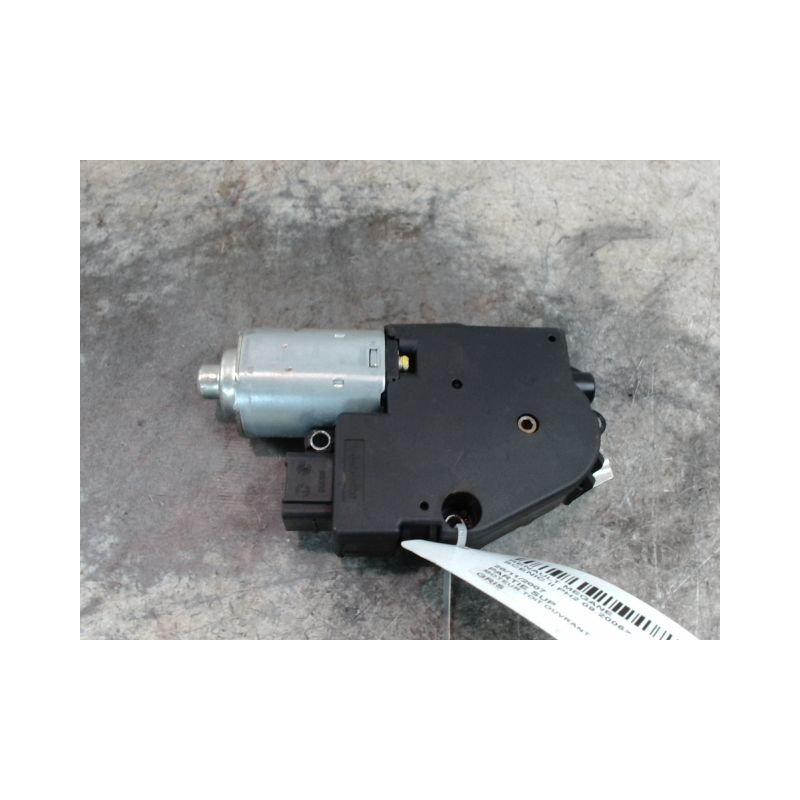 MOTEUR TOIT OUVRANT RENAULT SCENIC II PH2 2006-