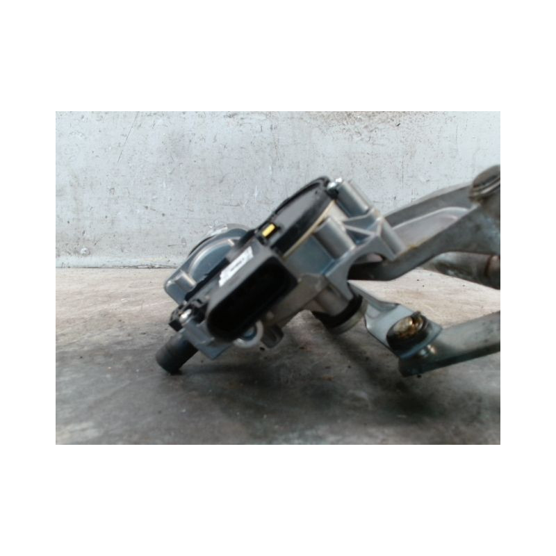 MECANISME ESSUIE-GLACE AVANT FORD T.COURIER