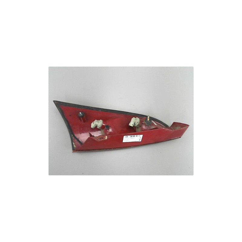 FEU ARRIERE GAUCHE  FORD FOCUS 98-04