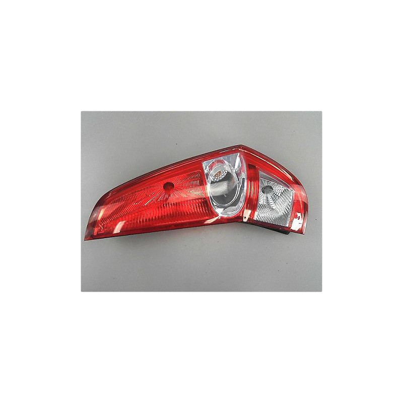 FEU ARRIERE DROIT SUZUKI SPLASH 2008-