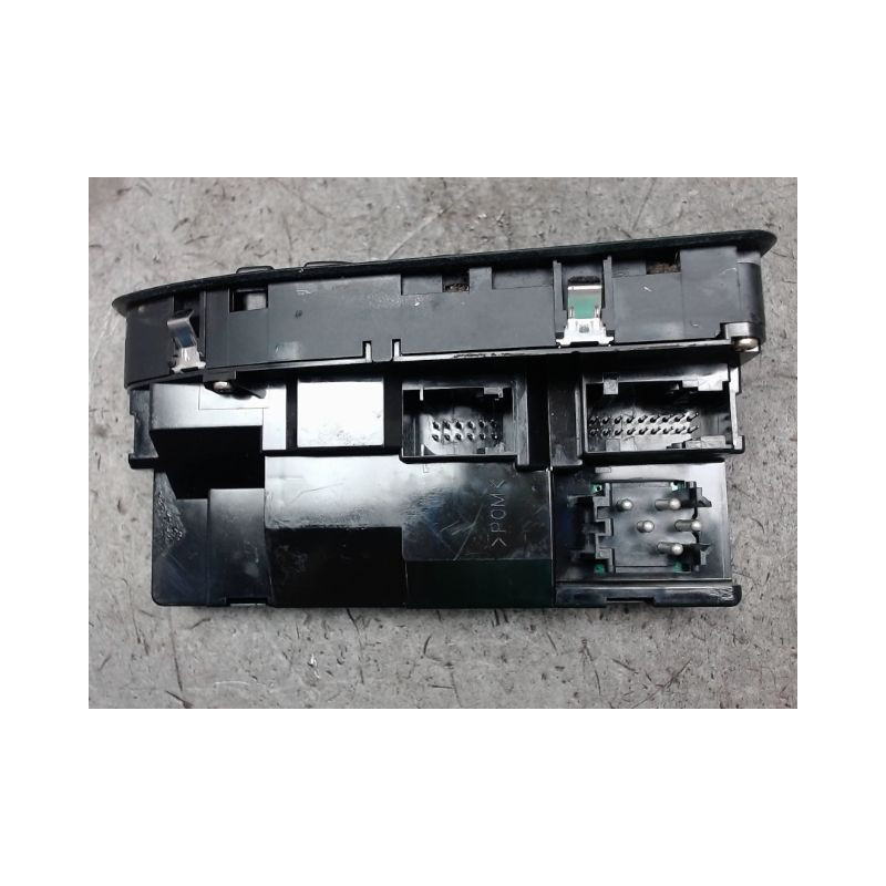COMMANDE LEVE-GLACE PORTE AVG B.M.W. SERIE 5