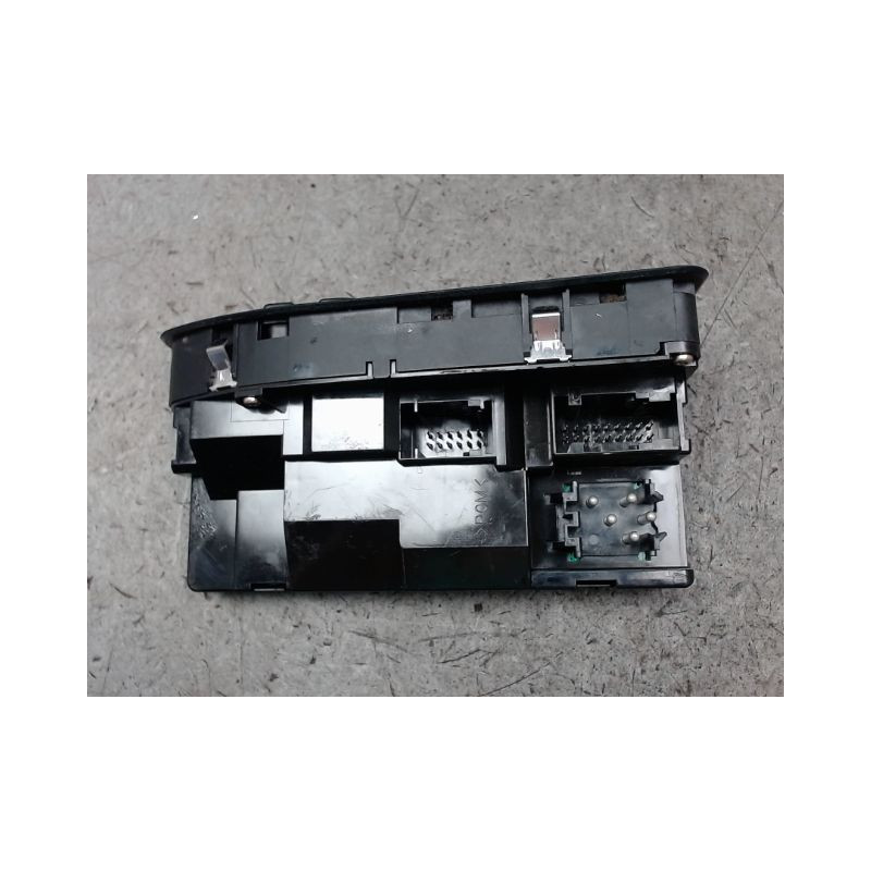 COMMANDE LEVE-GLACE PORTE AVG B.M.W. SERIE 5