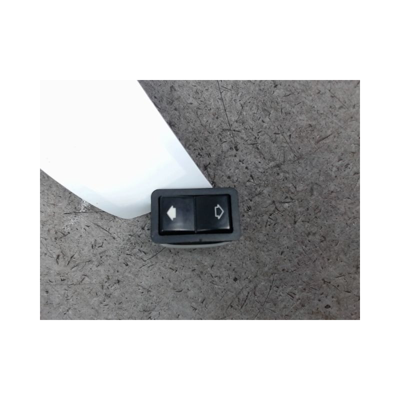 COMMANDE LEVE-GLACE PORTE AVD B.M.W. SERIE 5
