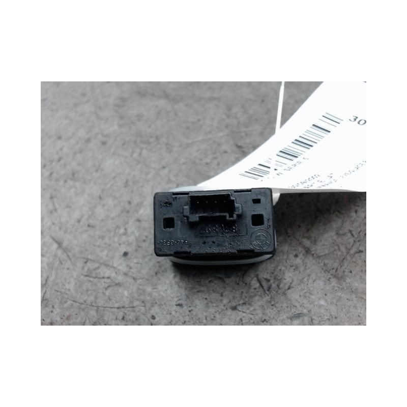 COMMANDE LEVE-GLACE PORTE AVD B.M.W. SERIE 5