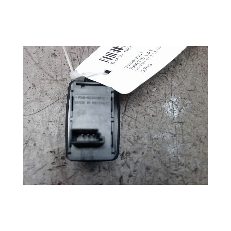 COMMANDE LEVE-GLACE PORTE ARG B.M.W. SERIE 3