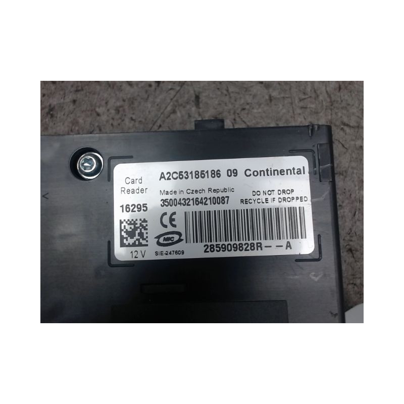 LECTEUR DE CARTE RENAULT ZOE