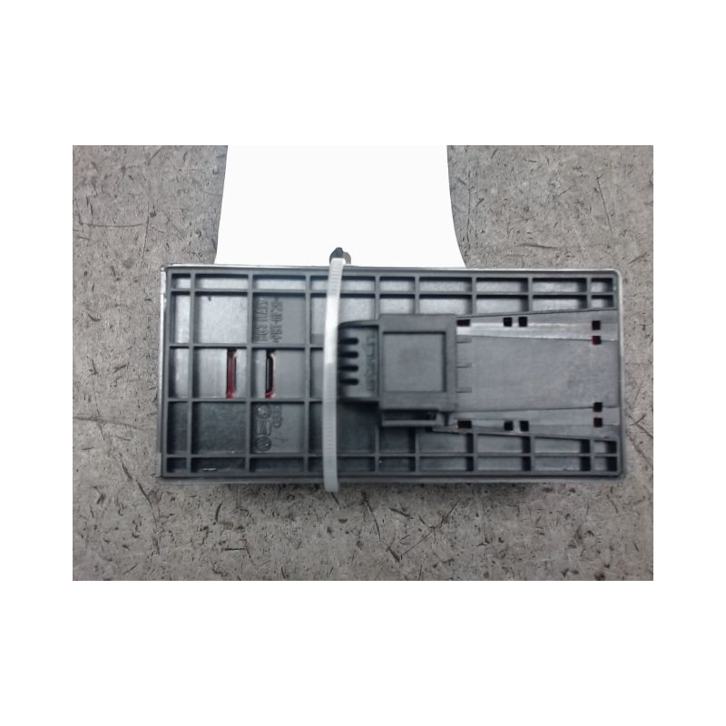 COMMANDE LEVE-GLACE PORTE AVG AUDI Q3