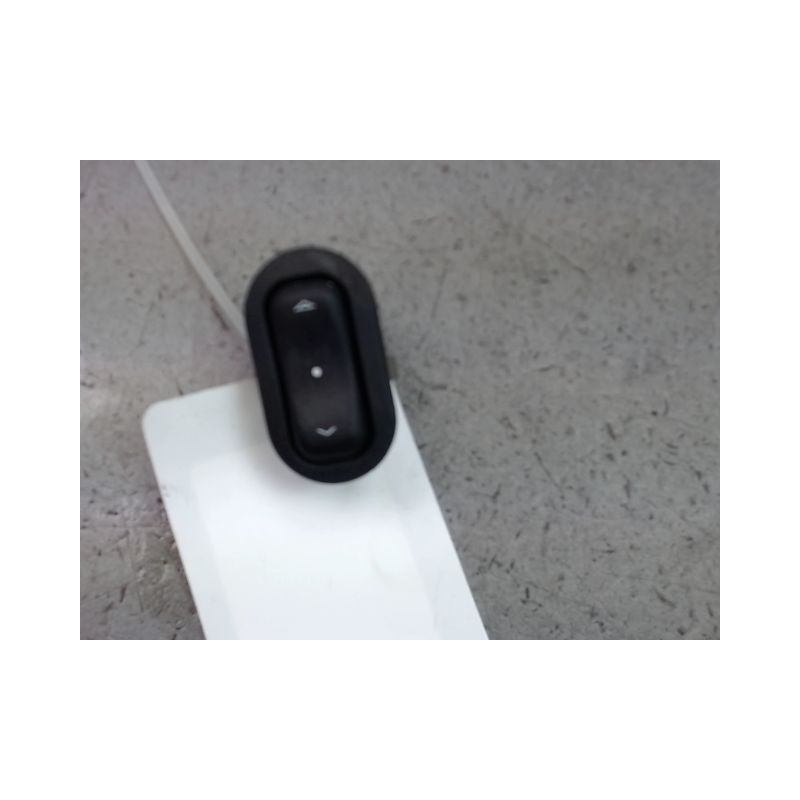 COMMANDE LEVE-GLACE PORTE AVD OPEL ASTRA COUPE 2000-