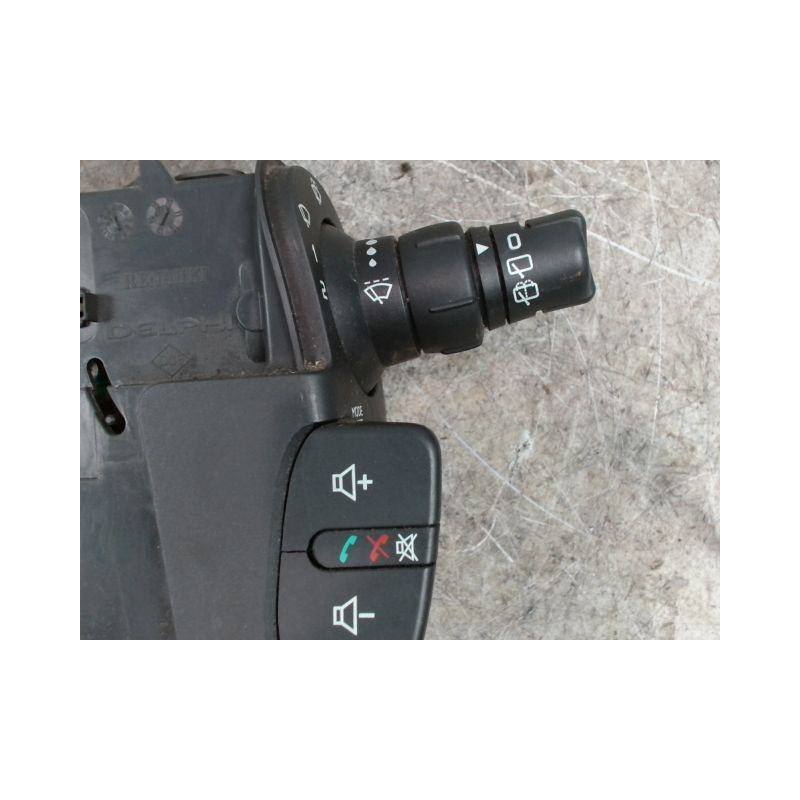 COMMANDE ESSUIE GLACE RENAULT CLIO III 2010-