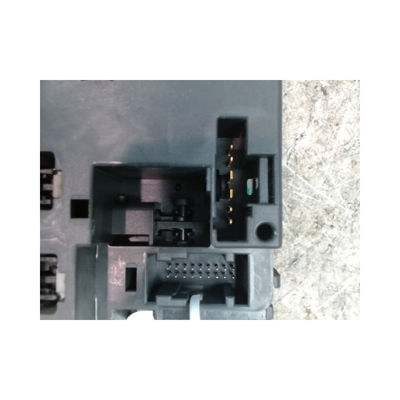 COMMANDE ESSUIE GLACE RENAULT CLIO III 2010-