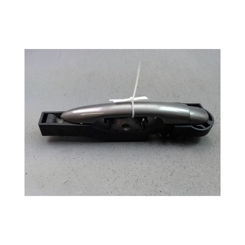 POIGNEE EXTERIEURE PORTE ARRIERE DROIT RENAULT LAGUNA III Phase 1 2007-2010