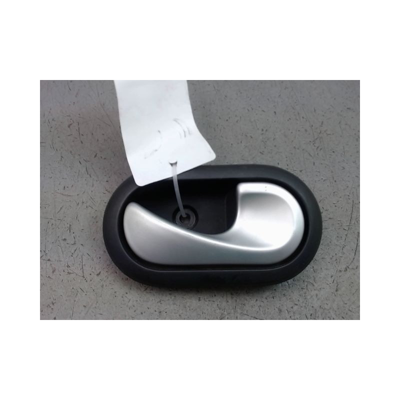 POIGNEE INTERIEURE PORTE AVANT DROIT DACIA SANDERO I 2008-2012