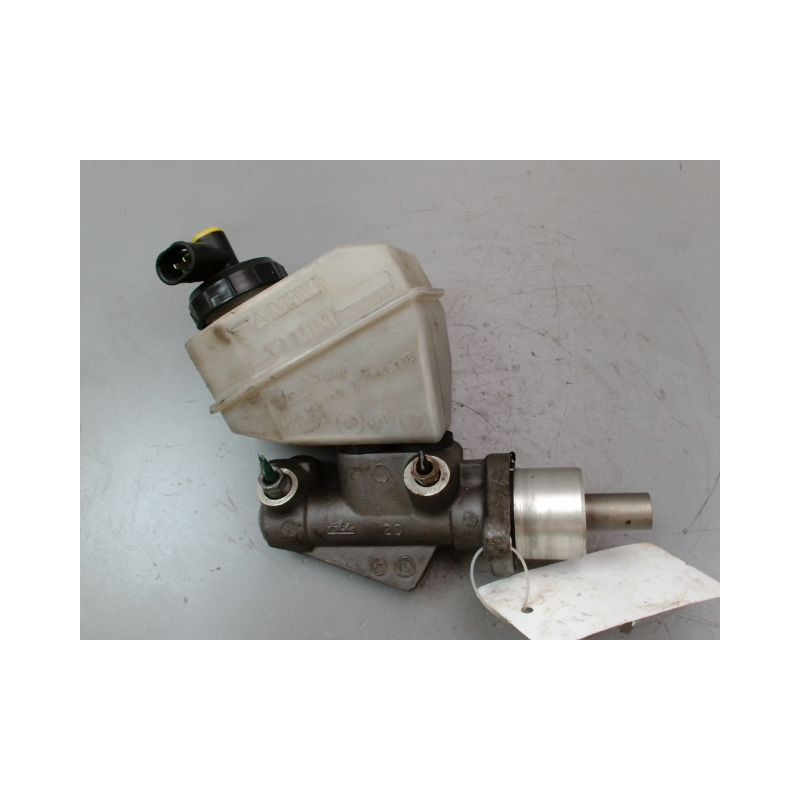 MAITRE CYLINDRE RENAULT CLIO II Phase 2 2001-2006