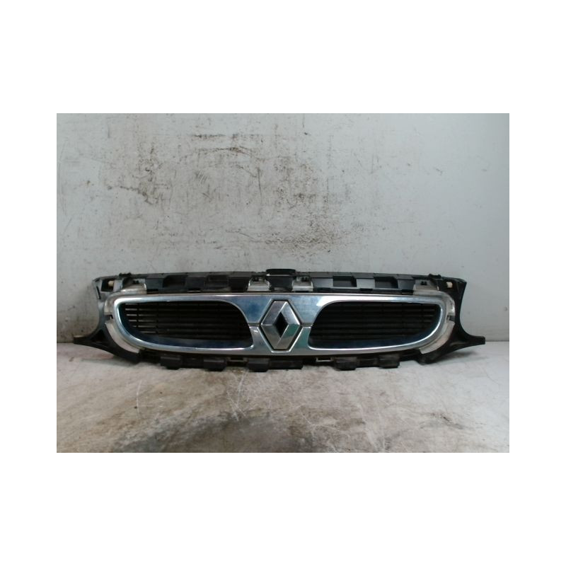 CALANDRE RENAULT SAFRANE 96 -2000