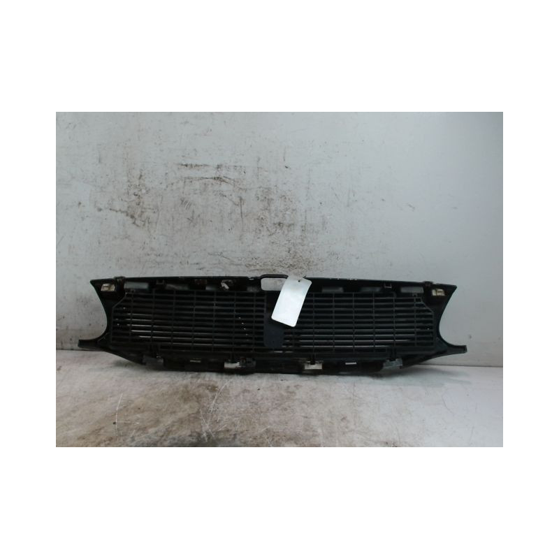 CALANDRE RENAULT SAFRANE 96 -2000