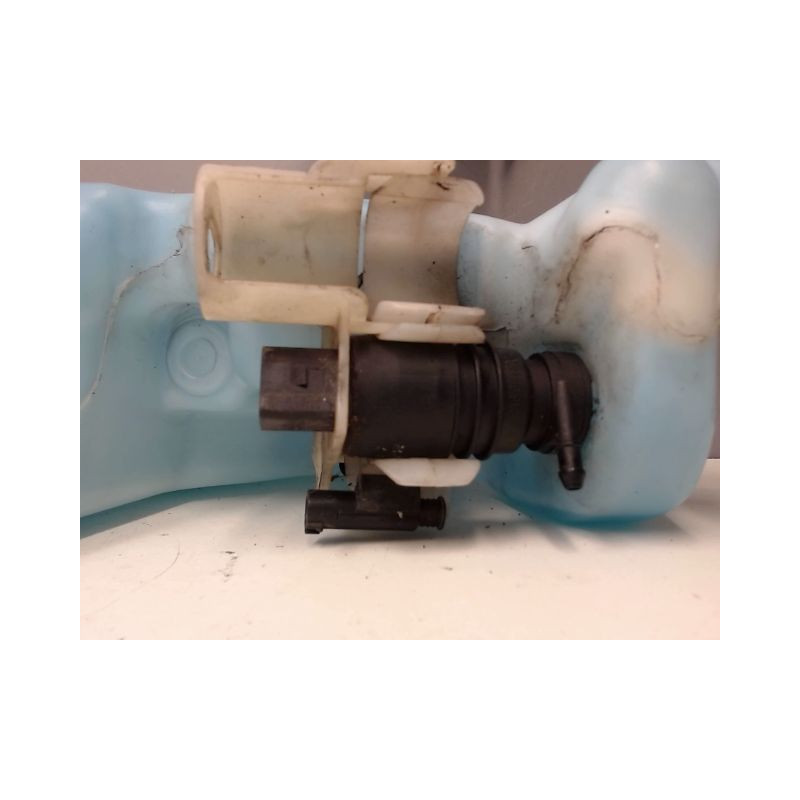 RESERVOIR LAVE-GLACE AVANT MERCEDES CLASSE E