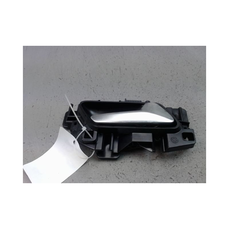 POIGNEE INTERIEURE PORTE AVANT DROIT OPEL CORSA 2010-