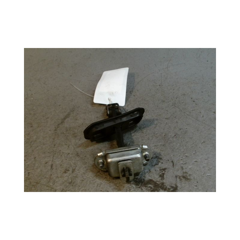 TIRANT PORTE AVANT DROIT NISSAN QASHQAI