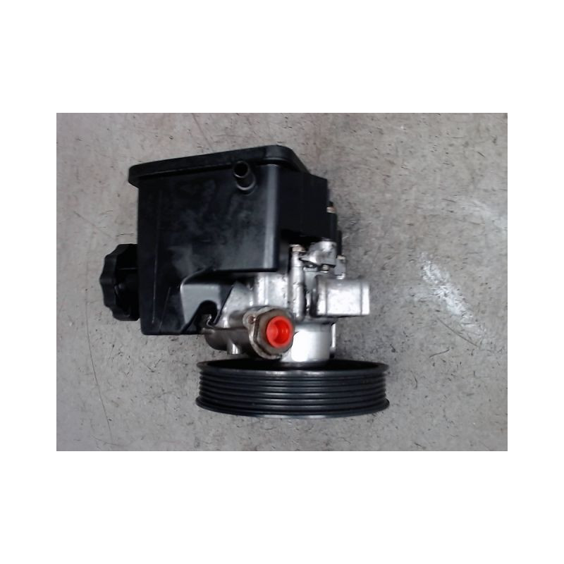 POMPE DIRECTION ASSISTEE MERCEDES VIANO COMPACT