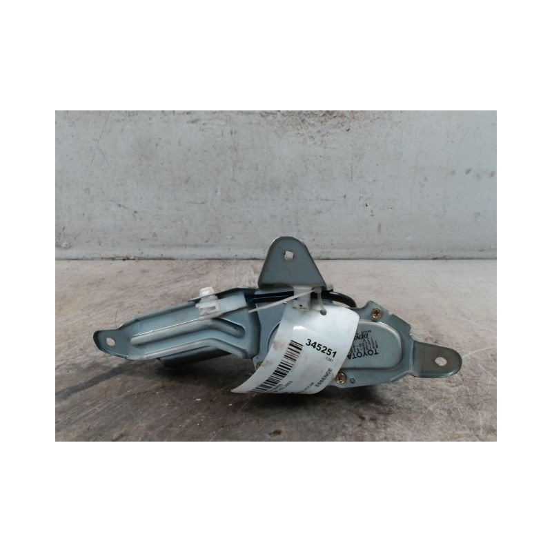 MOTEUR ESSUIE-GLACE ARRIERE TOYOTA YARIS -2003