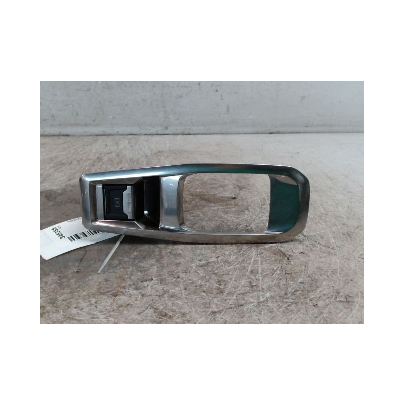 INTERIEUR COMMANDE FREIN A MAIN PEUGEOT 3008 2009-