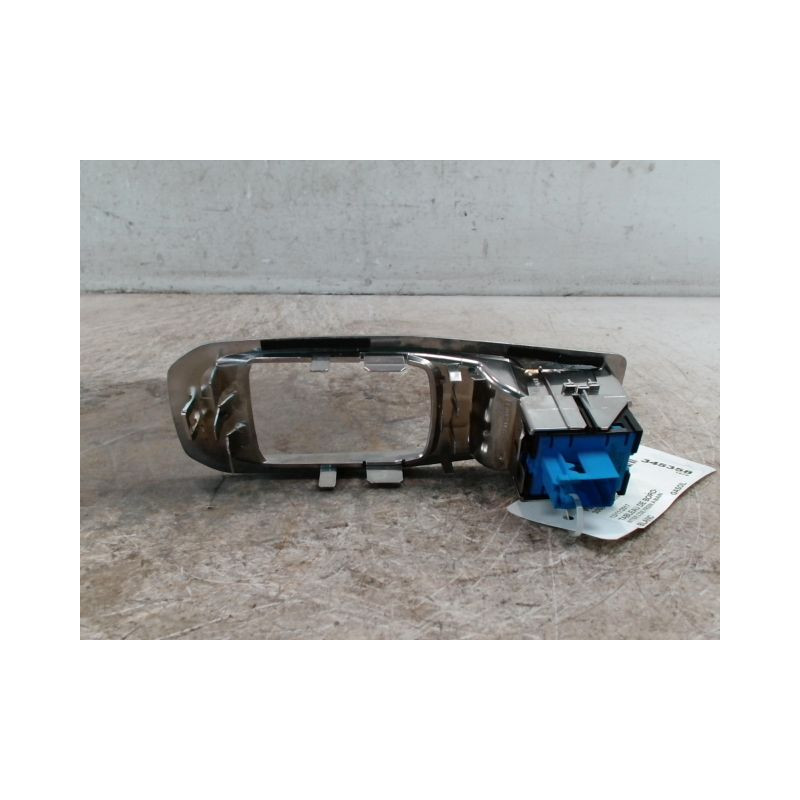 INTERIEUR COMMANDE FREIN A MAIN PEUGEOT 3008 2009-