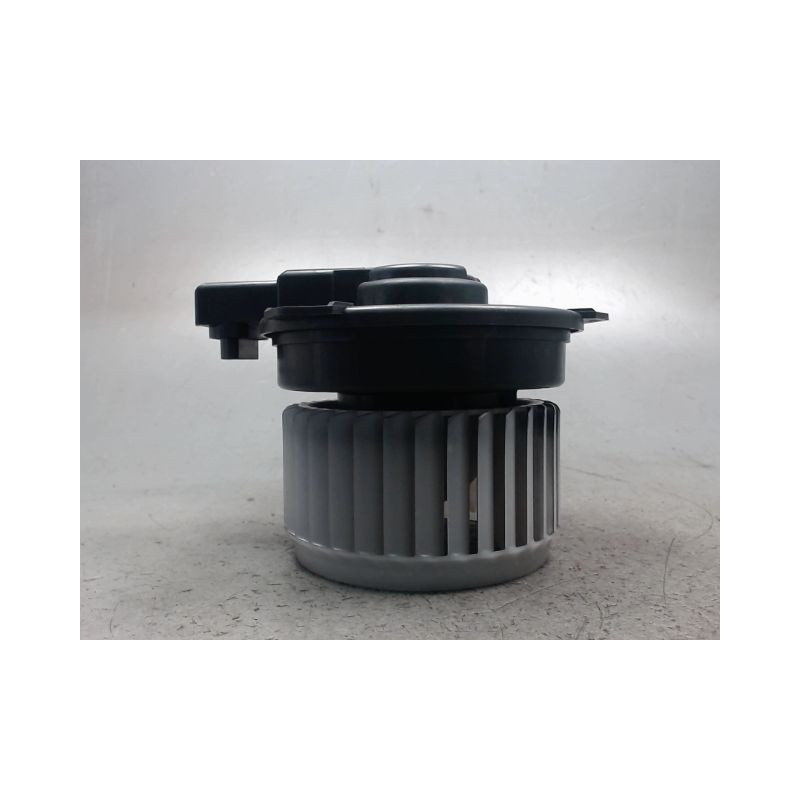 MOTEUR VENTILATEUR CHAUFFAGE CITROEN C-ZERO