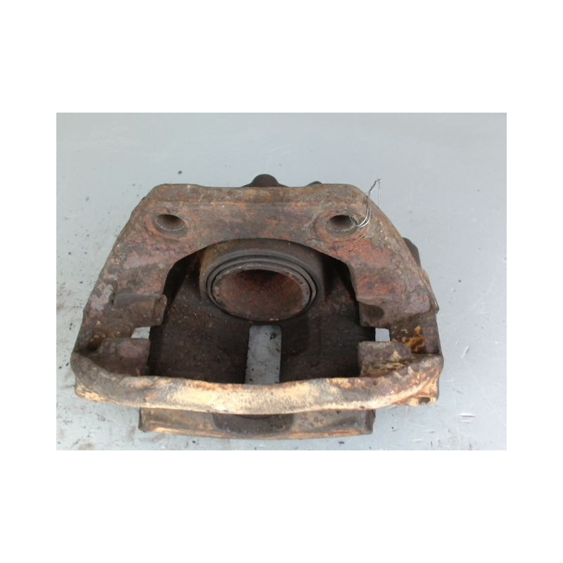 ETRIER DE FREIN AVANT DROIT RENAULT KANGOO 1 PHASE 2 GASOIL