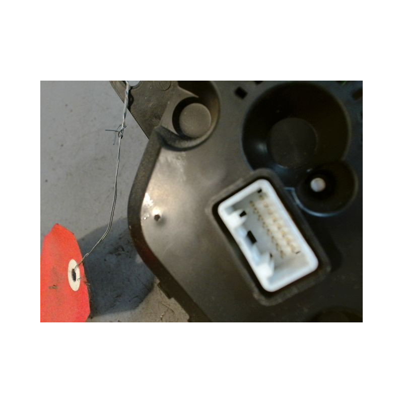 BLOC COMPTEURS CHEVROLET AVEO 1 ESSENCE