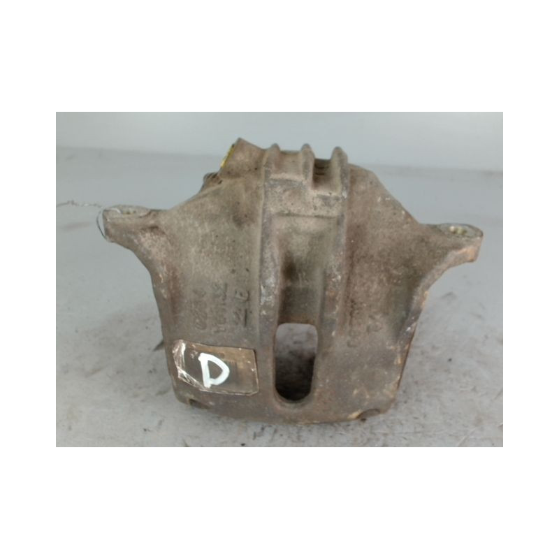 ETRIER DE FREIN AVANT DROIT PEUGEOT 1007 1.4 HDI - 8V TURBO