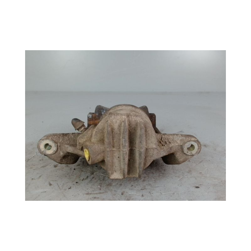 ETRIER DE FREIN AVANT DROIT PEUGEOT 1007 1.4 HDI - 8V TURBO