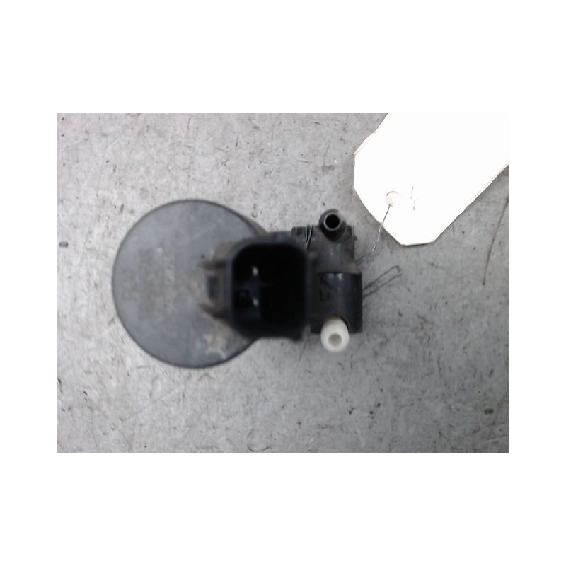 POMPE LAVE-GLACE AVANT FORD MONDEO 2 ESSENCE