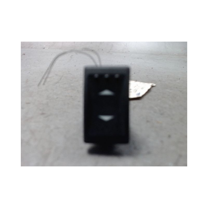 COMMANDE LEVE-GLACE PORTE ARD FORD MONDEO 2 ESSENCE