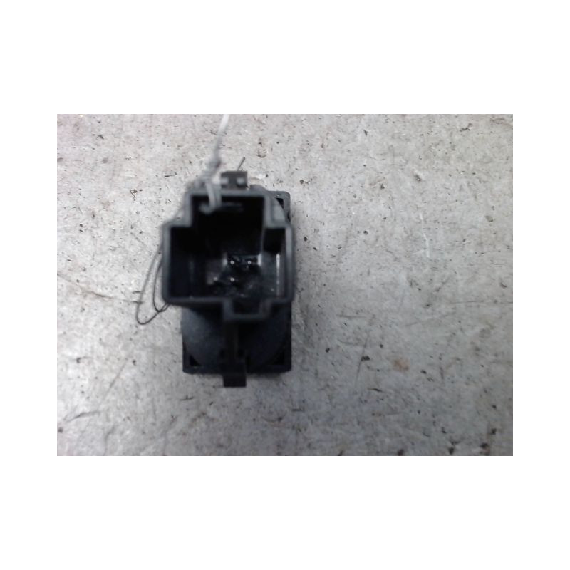 COMMANDE LEVE-GLACE PORTE ARD FORD MONDEO 2 ESSENCE
