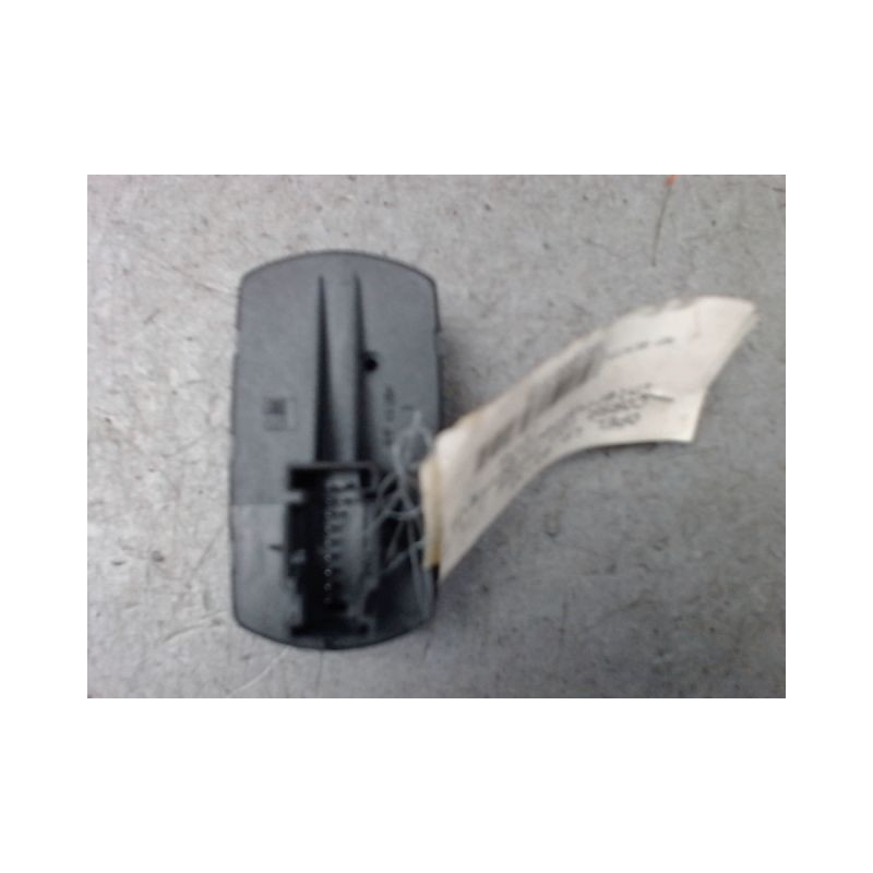 COMMANDE LEVE-GLACE PORTE AVG OPEL CORSA D PHASE 1 DIESEL