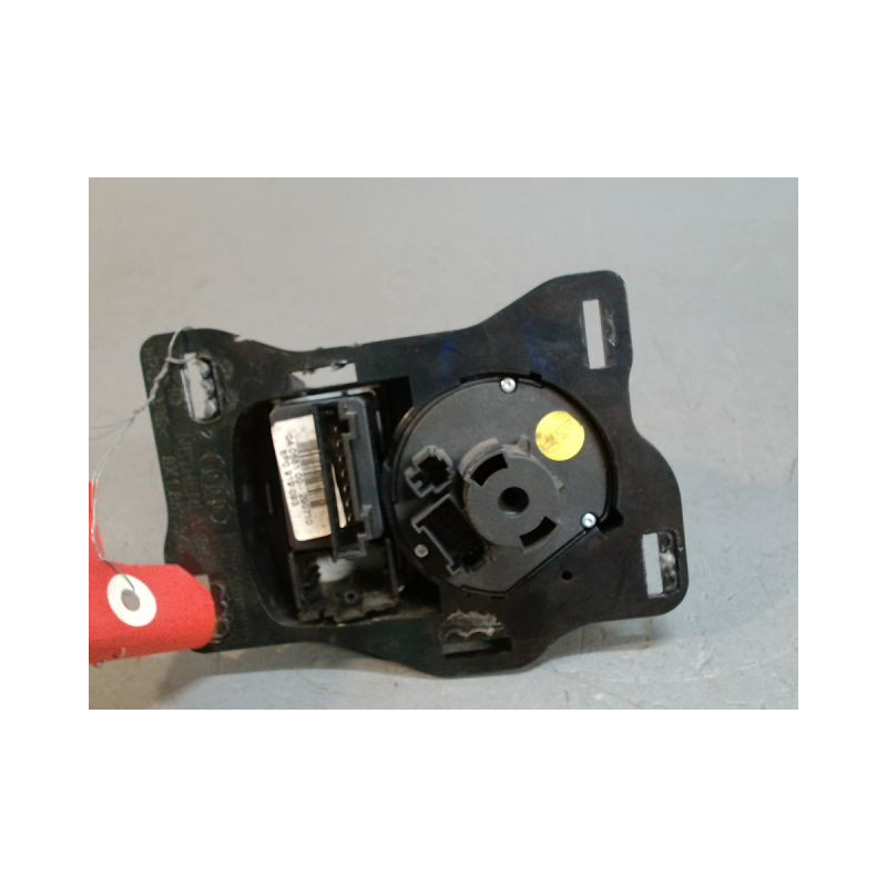 INTERIEUR COMMANDE PHARES AUDI A1 PHASE 1 ESSENCE