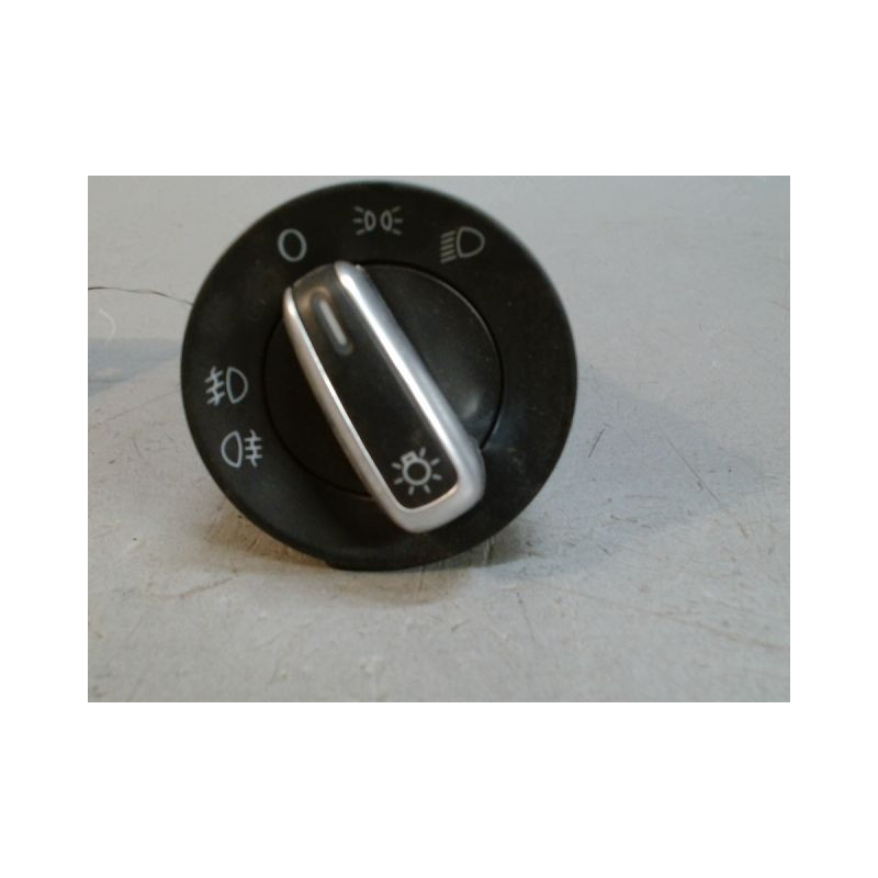 INTERIEUR COMMANDE PHARES VOLKSWAGEN POLO 5 PHASE 1 1.2I - 12V