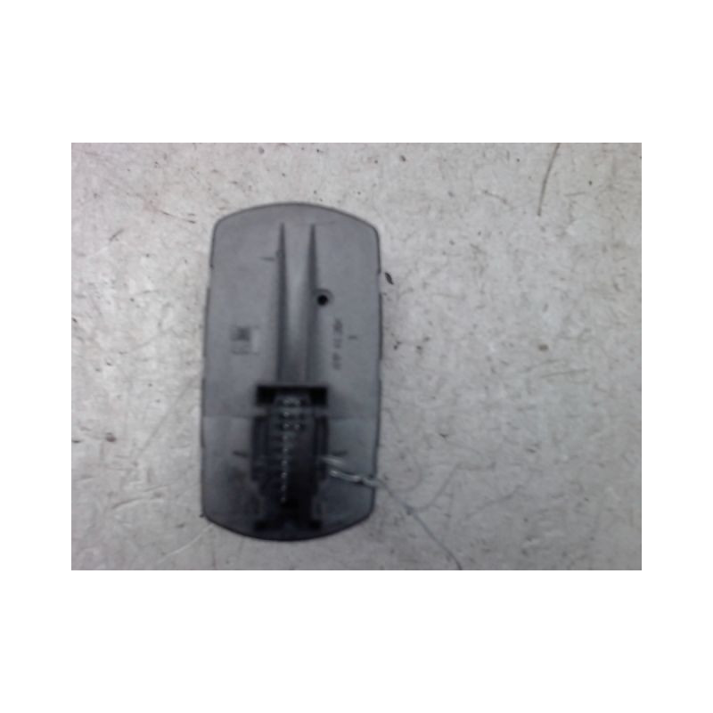 COMMANDE LEVE-GLACE PORTE AVG OPEL CORSA D PHASE 1 1.2I - 16V