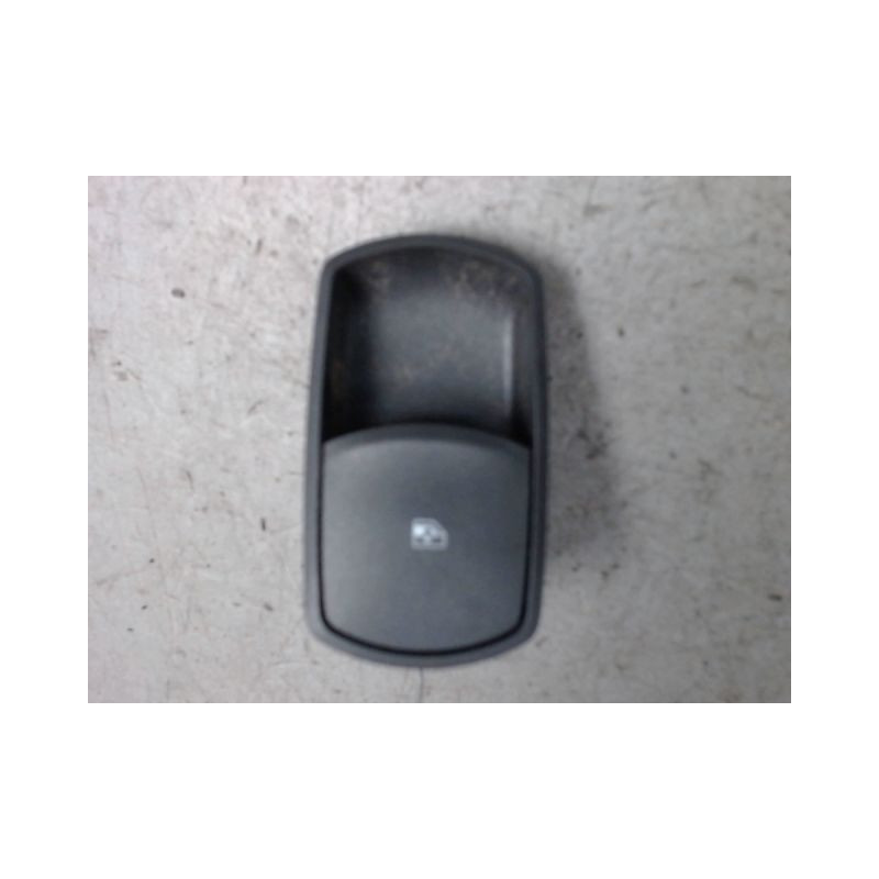 COMMANDE LEVE-GLACE PORTE AVD OPEL CORSA D PHASE 1 ESSENCE