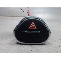 BOUTON DE WARNING OPEL CORSA E ESSENCE