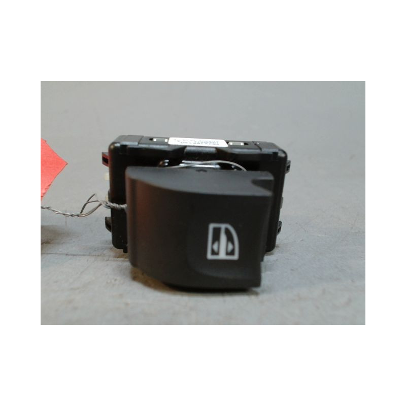 COMMANDE LEVE-GLACE PORTE ARG RENAULT CLIO 4 PHASE 2 1.2I - 16V TURB