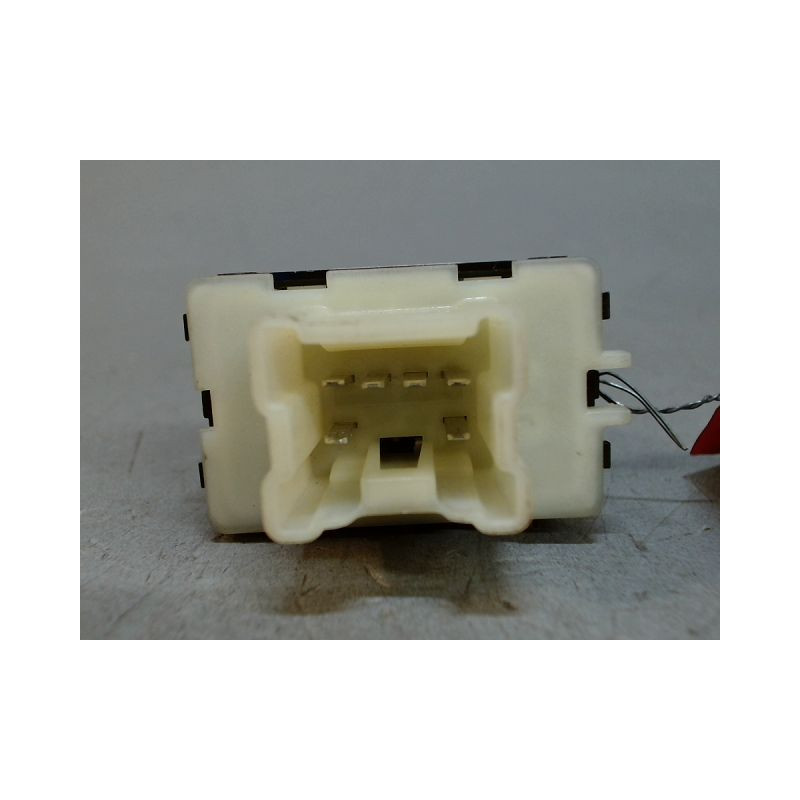 COMMANDE LEVE-GLACE PORTE ARG RENAULT CLIO 4 PHASE 2 1.2I - 16V TURB
