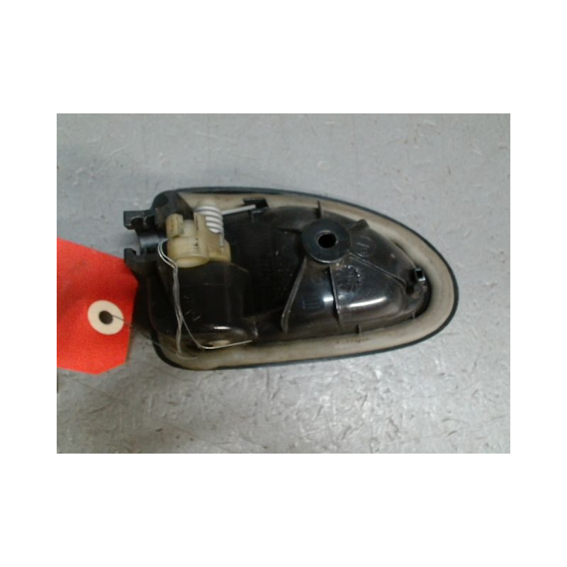 POIGNEE INTERIEURE PORTE AVANT DROIT RENAULT TRAFIC 2 PHASE 2 2.0 DCI - 16V