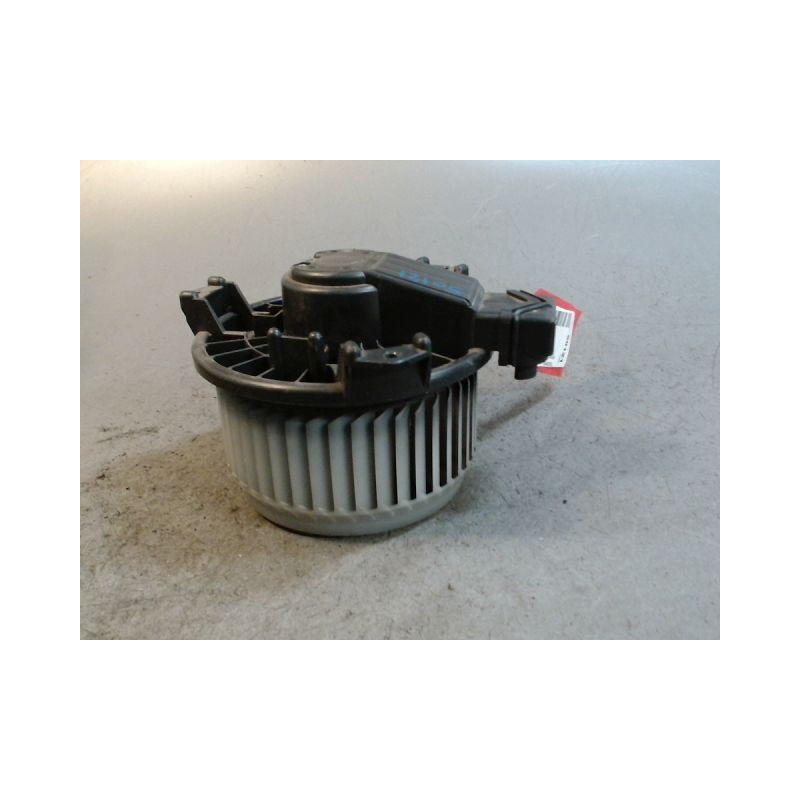 MOTEUR VENTILATEUR CHAUFFAGE SUZUKI SWIFT 3 DIESEL