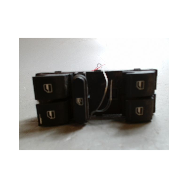 COMMANDE LEVE-GLACE PORTE AVG VOLKSWAGEN GOLF