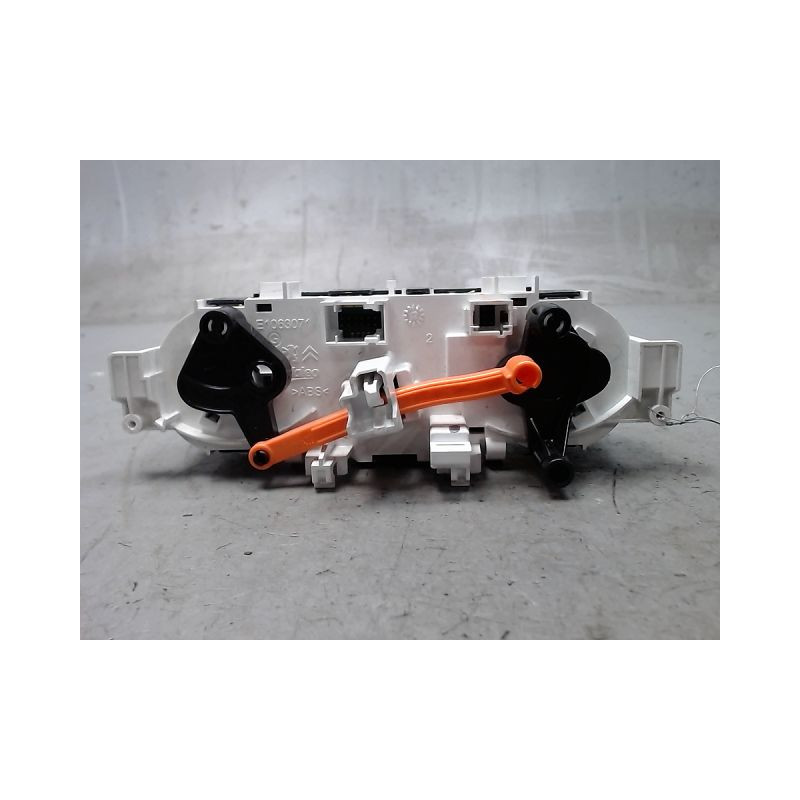 COMMANDE DE CHAUFFAGE PEUGEOT 208