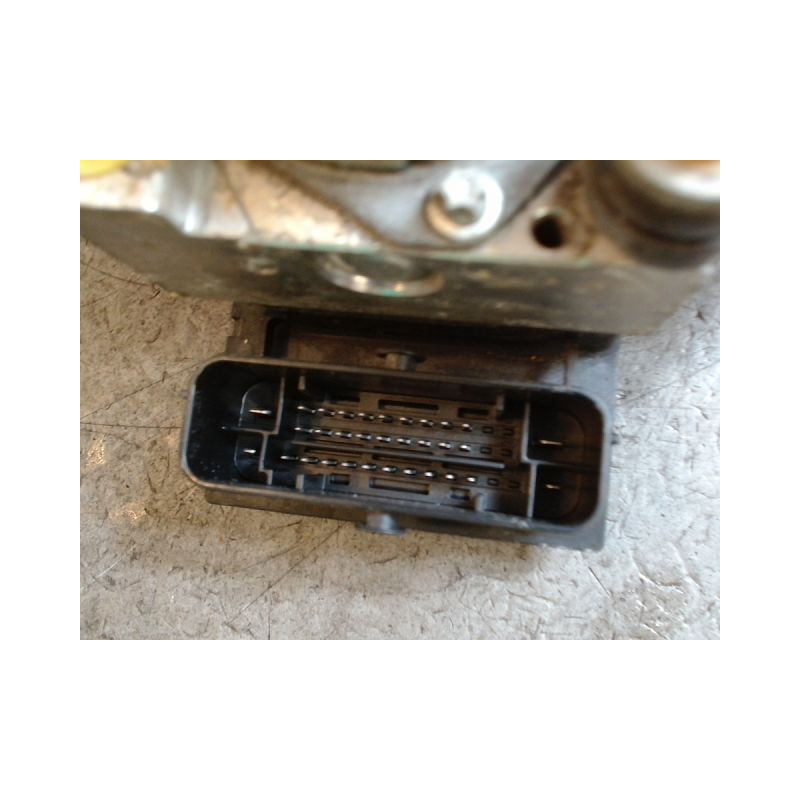 UNITE HYDRAULIQUE ABS DACIA DUSTER