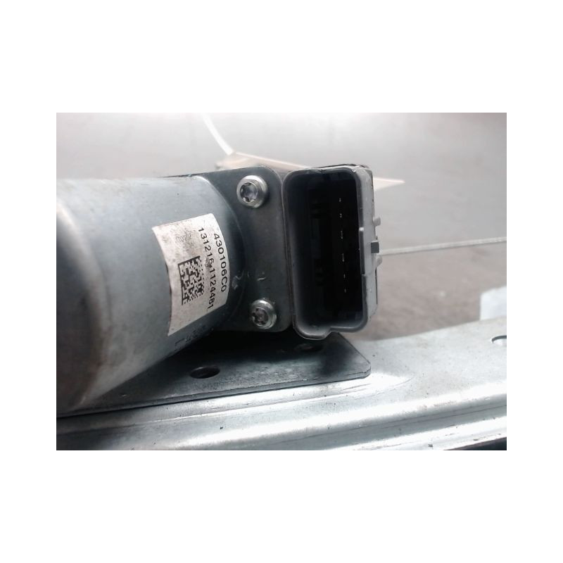 MECANISME+MOTEUR LEVE-GLACE ARRIERE DROIT CITROEN C3