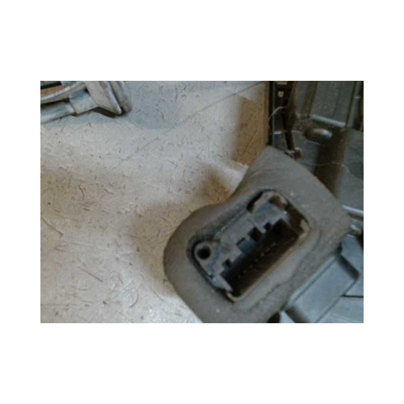 SYSTEME CONDAMNATION AVANT GAUCHE VOLKSWAGEN GOLF 6 DIESEL